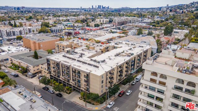 7320 Hawthorn Avenue 215, Los Angeles, CA 90046