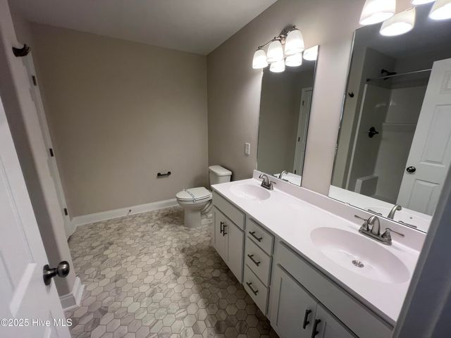 250 Deer Haven Drive, Richlands, NC 28574