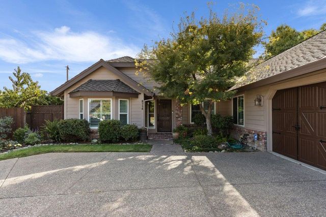 8714 Pathfinder Ct, Orangevale, CA 95662
