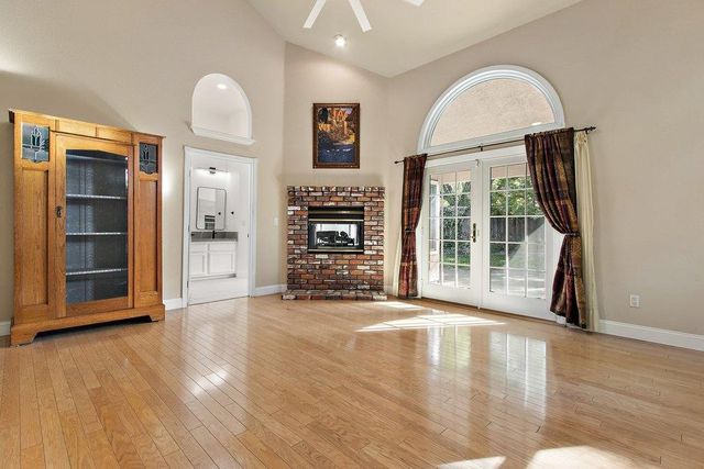 8714 Pathfinder Ct, Orangevale, CA 95662