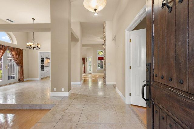 8714 Pathfinder Ct, Orangevale, CA 95662