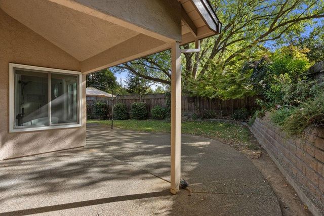 8714 Pathfinder Ct, Orangevale, CA 95662