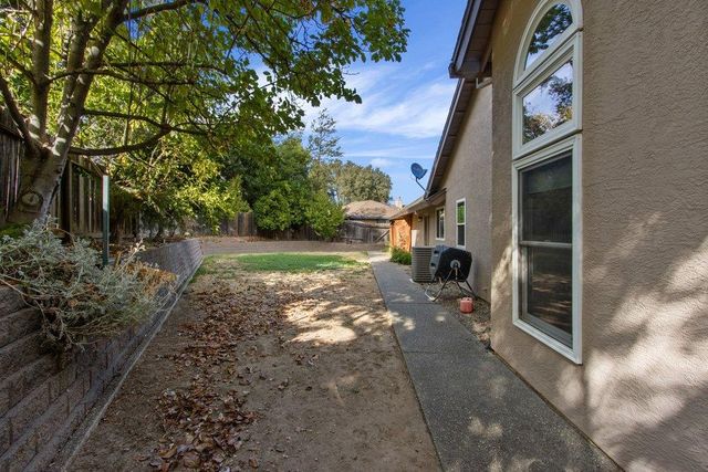 8714 Pathfinder Ct, Orangevale, CA 95662