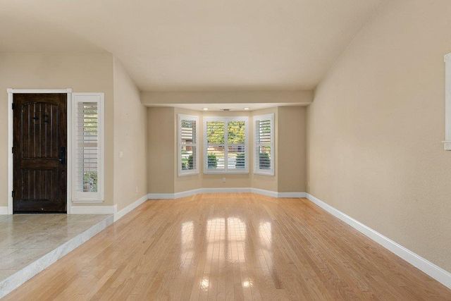 8714 Pathfinder Ct, Orangevale, CA 95662