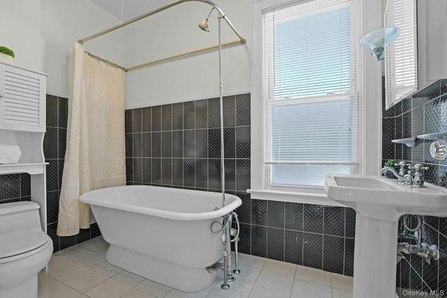 429 Fourth Avenue, Pelham, NY 10803