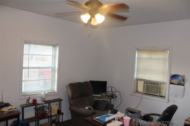 113 Commercial Street W, Inola, OK 74036