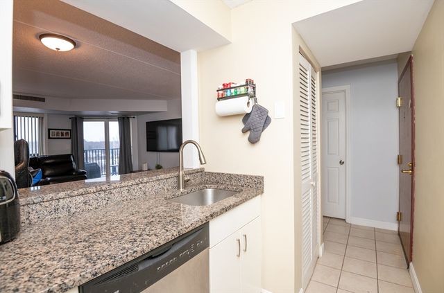 60 Rantoul Street 604N, Beverly, MA 01915