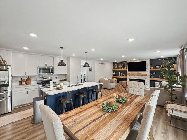 200 NW Georgetown Drive, Waukee, IA 50263