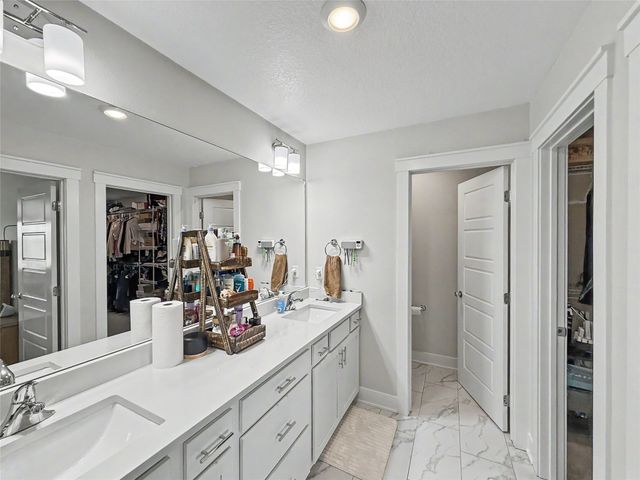 200 NW Georgetown Drive, Waukee, IA 50263