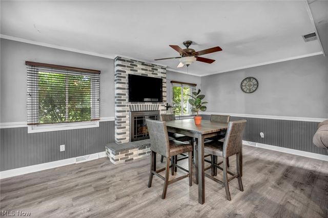 150 Greenbriar Drive, Aurora, OH 44202