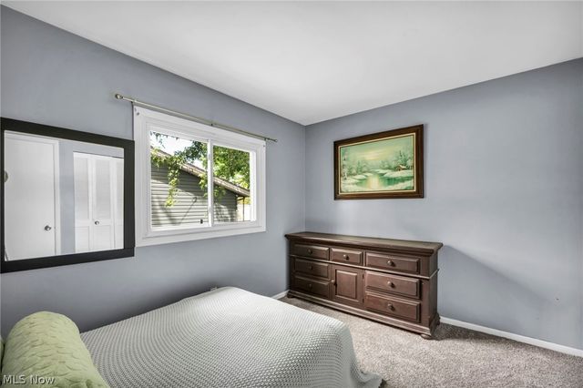 150 Greenbriar Drive, Aurora, OH 44202