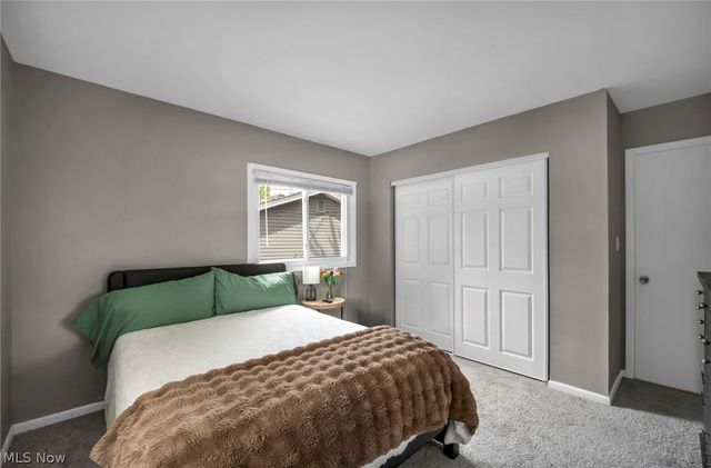 150 Greenbriar Drive, Aurora, OH 44202