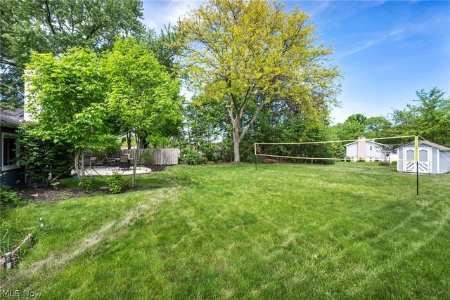 150 Greenbriar Drive, Aurora, OH 44202