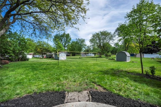 150 Greenbriar Drive, Aurora, OH 44202