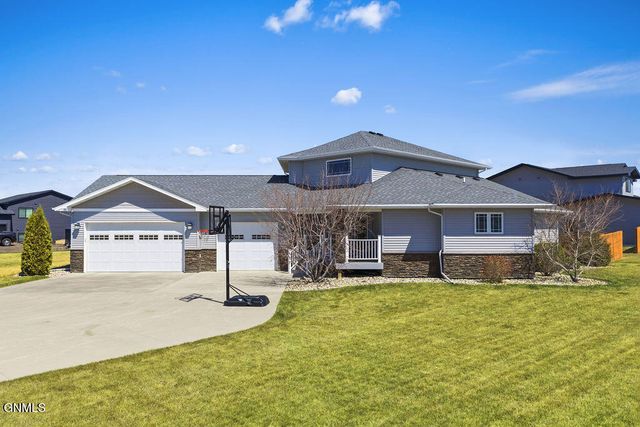 505 7th Avenue SW, Surrey, ND 58785 property photo