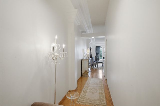 3323 N Paulina Street 3F, Chicago, IL 60657