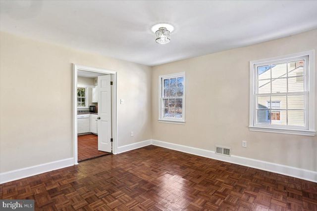 705 COLLEGE PKWY, Rockville, MD 20850