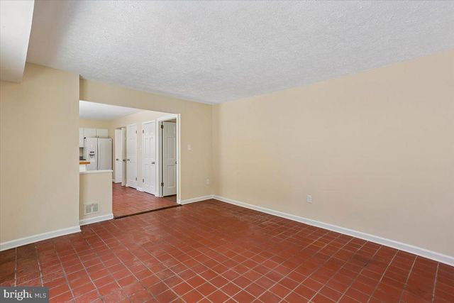 705 COLLEGE PKWY, Rockville, MD 20850