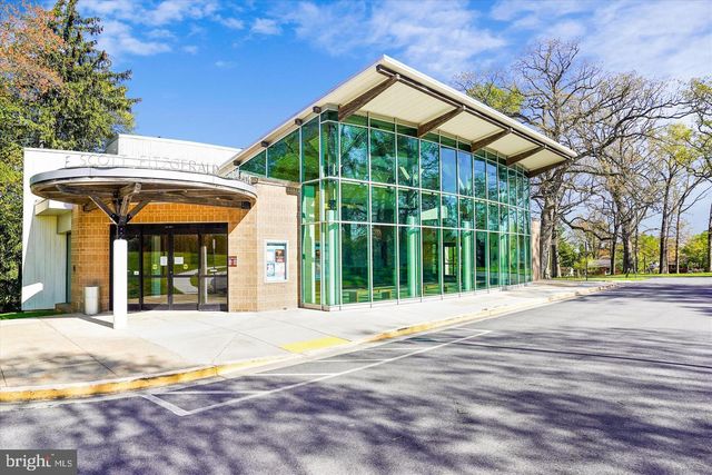 705 COLLEGE PKWY, Rockville, MD 20850