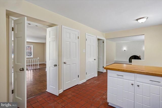 705 COLLEGE PKWY, Rockville, MD 20850