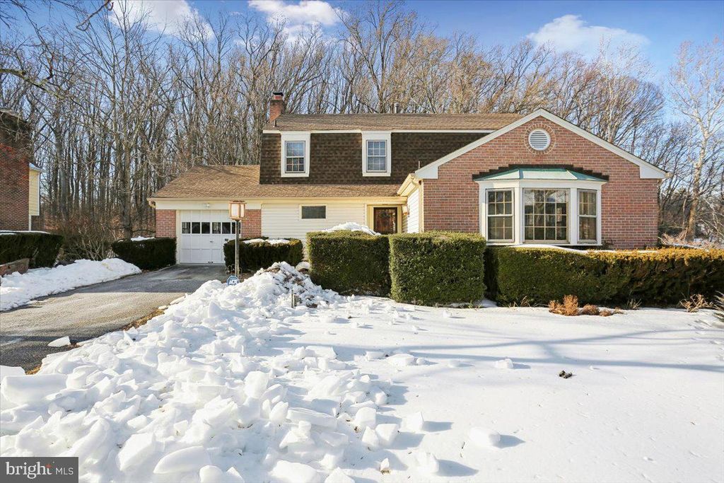 705 COLLEGE PKWY, Rockville, MD 20850