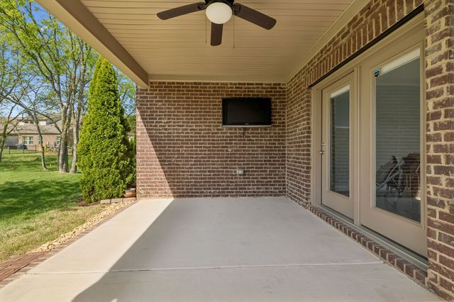 1016 Fenner Ln, Gallatin, TN 37066