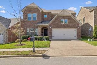 1016 Fenner Ln, Gallatin, TN 37066