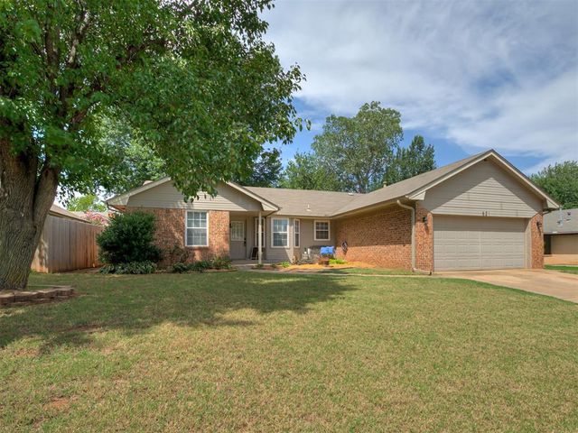 521 Old English Road, Edmond, OK 73003