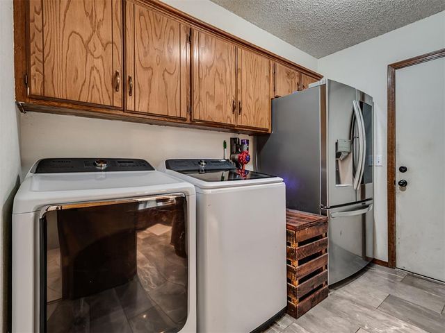 521 Old English Road, Edmond, OK 73003