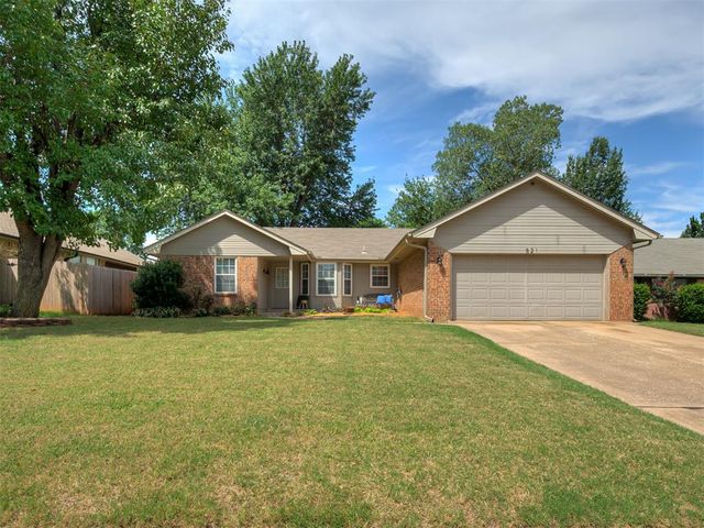 521 Old English Road, Edmond, OK 73003