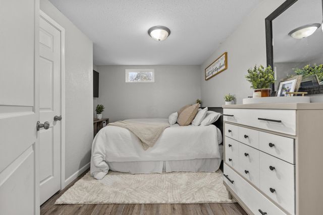 624 19th St NW, Minot, ND 58703