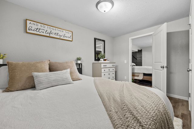 624 19th St NW, Minot, ND 58703