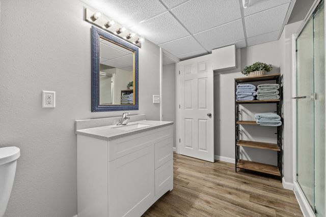 624 19th St NW, Minot, ND 58703