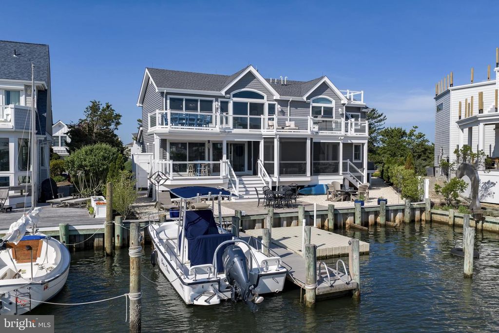 45 BUCKINGHAM AVE, Harvey Cedars, NJ 08008