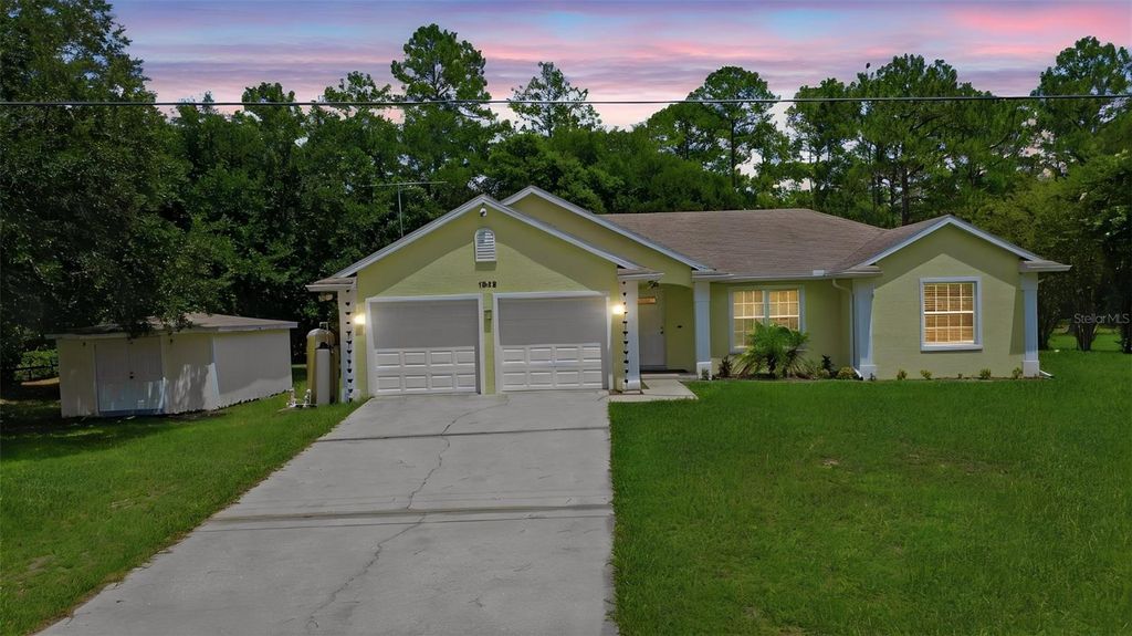Image 1 of property listing at 1845 EAST PARKWAY, Deland, FL 32724