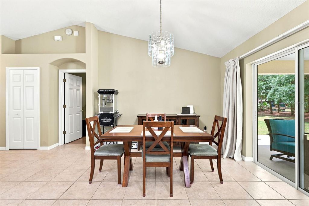 Image 14 of property listing at 1845 EAST PARKWAY, Deland, FL 32724