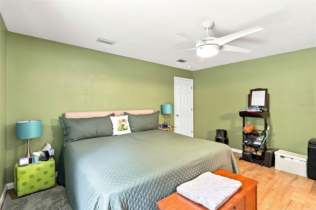 Image 20 of property listing at 1845 EAST PARKWAY, Deland, FL 32724
