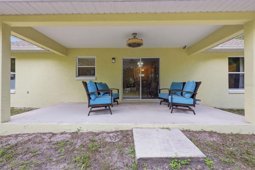 Image 30 of property listing at 1845 EAST PARKWAY, Deland, FL 32724