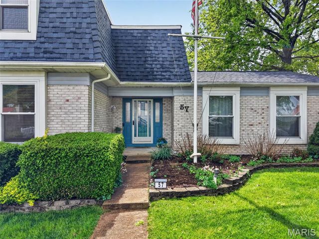 57 Lost Dutchman Drive, St Peters, MO 63376
