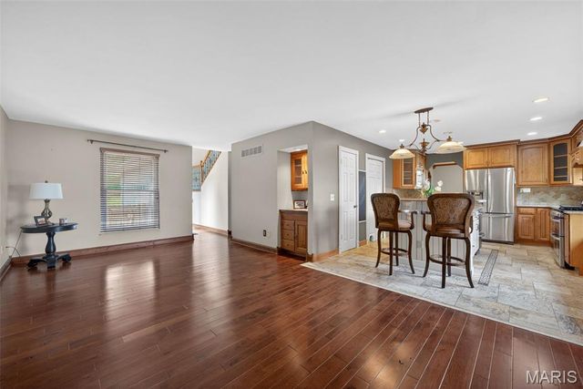 57 Lost Dutchman Drive, St Peters, MO 63376
