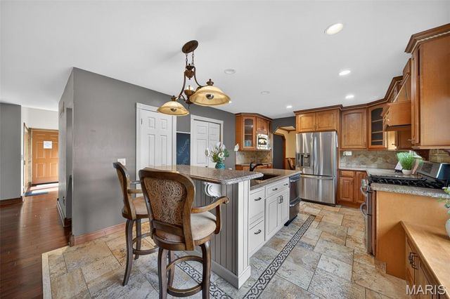 57 Lost Dutchman Drive, St Peters, MO 63376