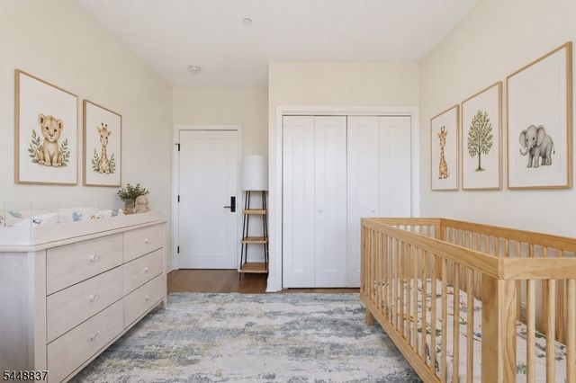 227 4th St 402, Jersey City, NJ 07302