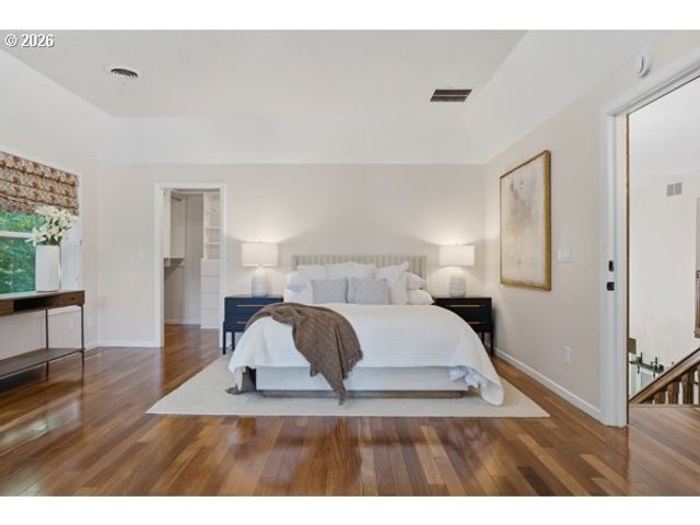 5075 MAPLETON Dr, West Linn, OR 97068