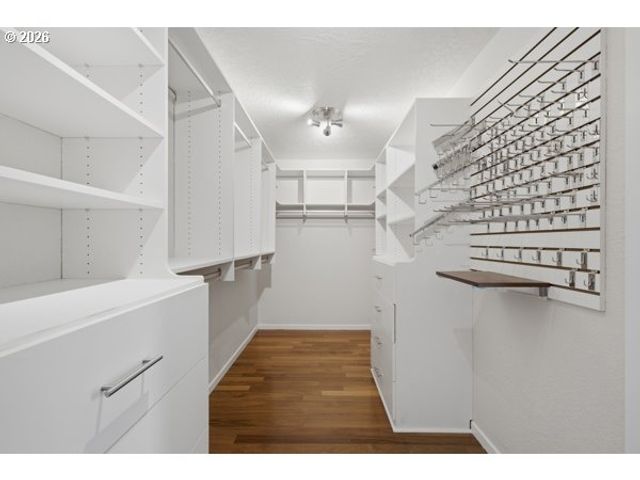 5075 MAPLETON Dr, West Linn, OR 97068