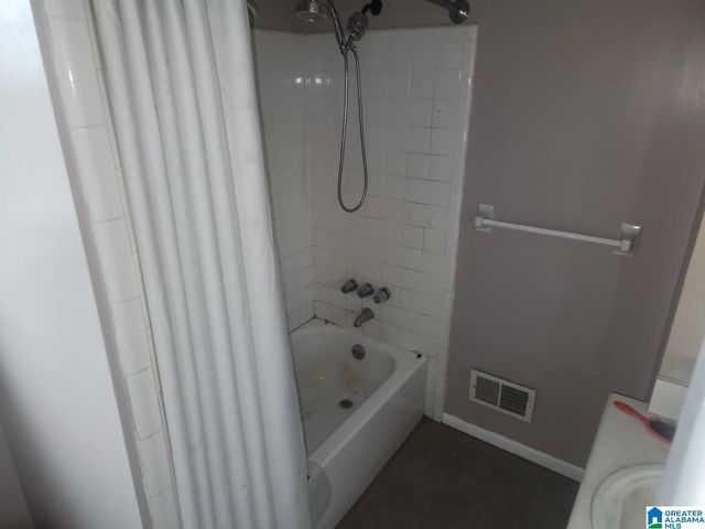 1303 NEWTON CIRCLE, Moody, AL 35004