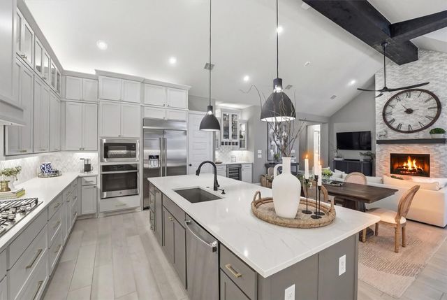 317 Sheridan Court, Montgomery, TX 77316