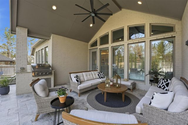 317 Sheridan Court, Montgomery, TX 77316