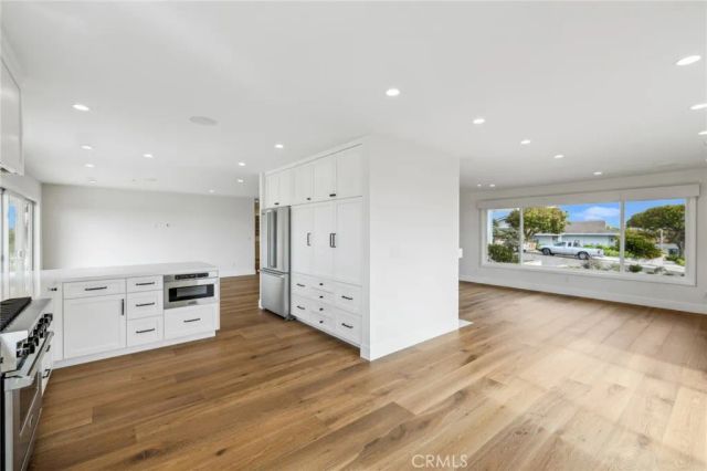 1027 Tiller Way, Corona Del Mar, CA 92625