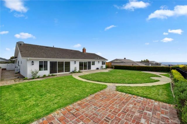 1027 Tiller Way, Corona Del Mar, CA 92625