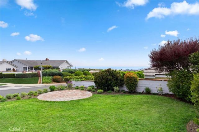 1027 Tiller Way, Corona Del Mar, CA 92625